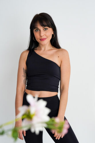 Top na jedno rameno BLACK